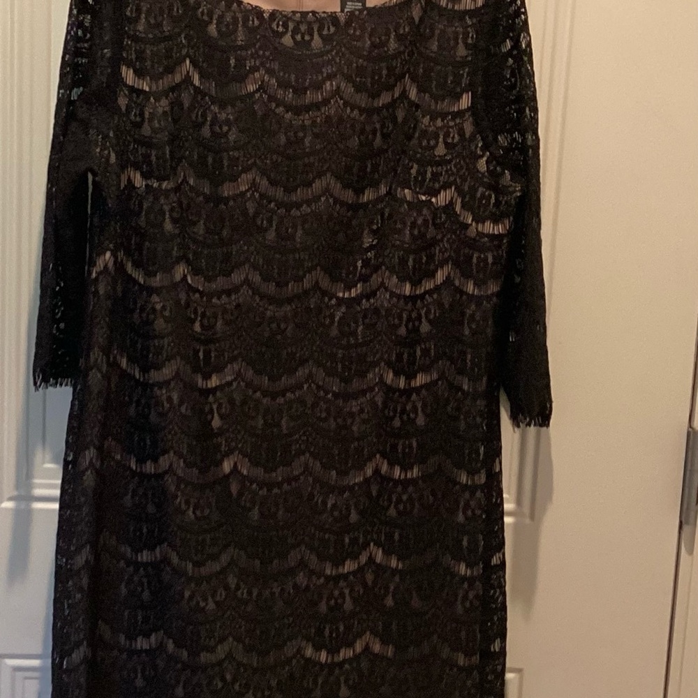Jessica Howard Black Lace Long-Sleeve Shift Dress